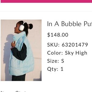 In A Bubble Sky High Puffer Vest. Free people. Size small. No tags, never worn